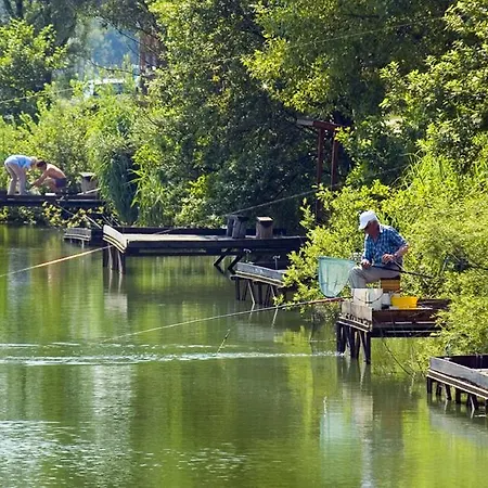 Pensionat Sarberki Horgaszto Lenti